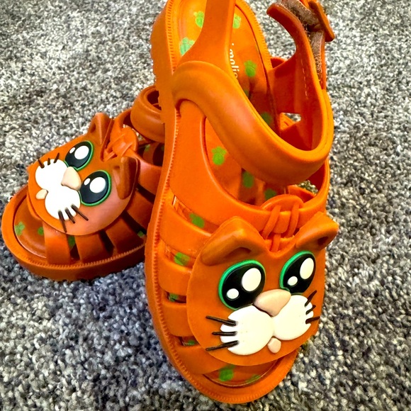 Mini Melissa Meow - Picture 3 of 3